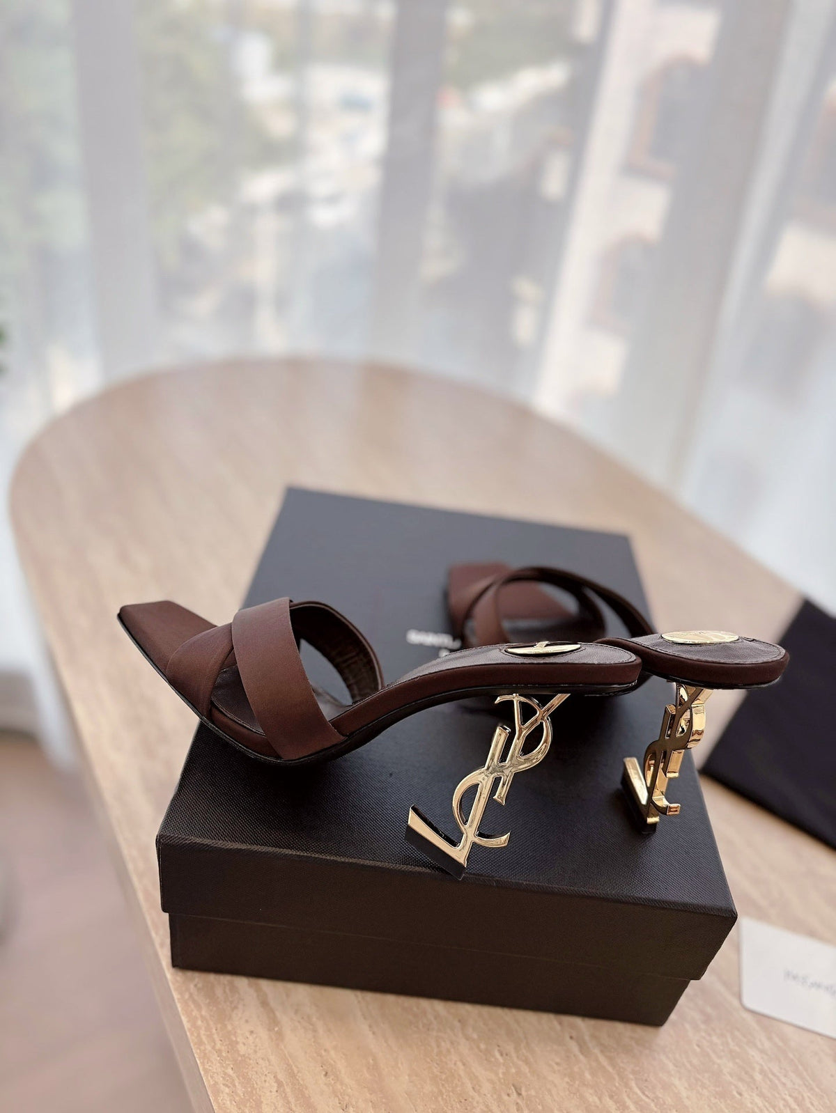 BROWN MINIMAL HEEL SANDALS