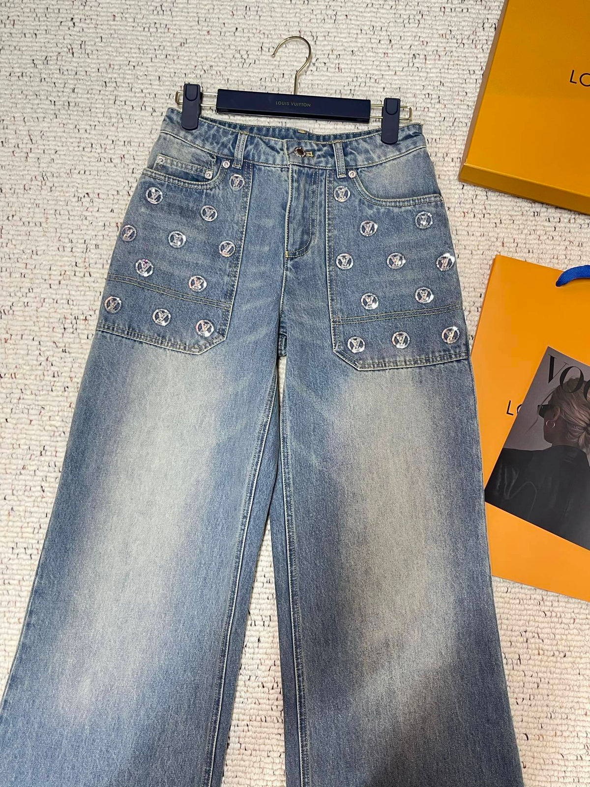 EMBELLISHED LOGO STRAIGHT LEG DENIM JEANS