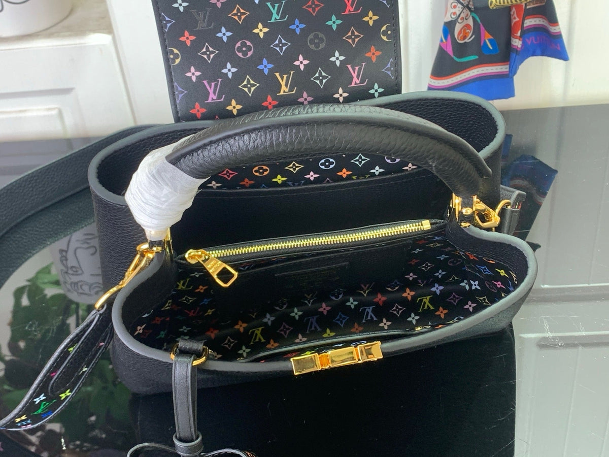ELEGANT TOP HANDLE STATEMENT BAG