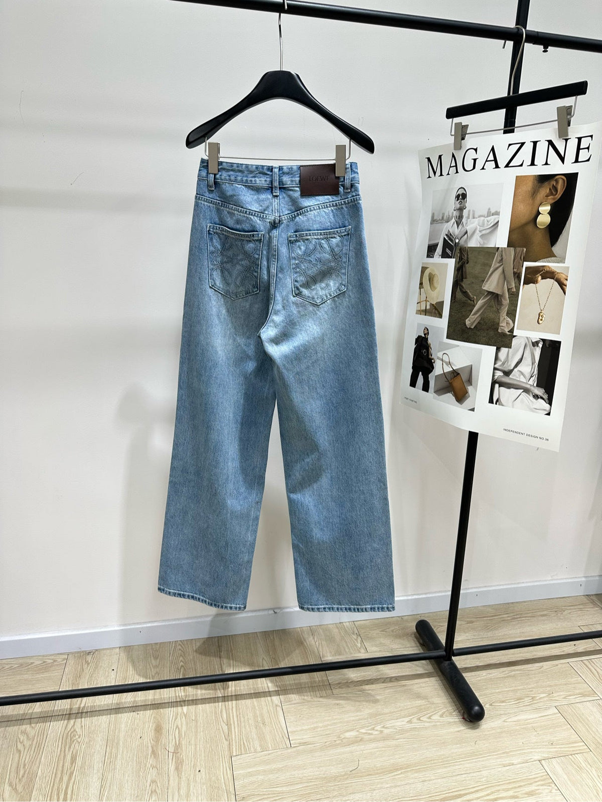 RELAXED STRAIGHT LEG DENIM JEANS