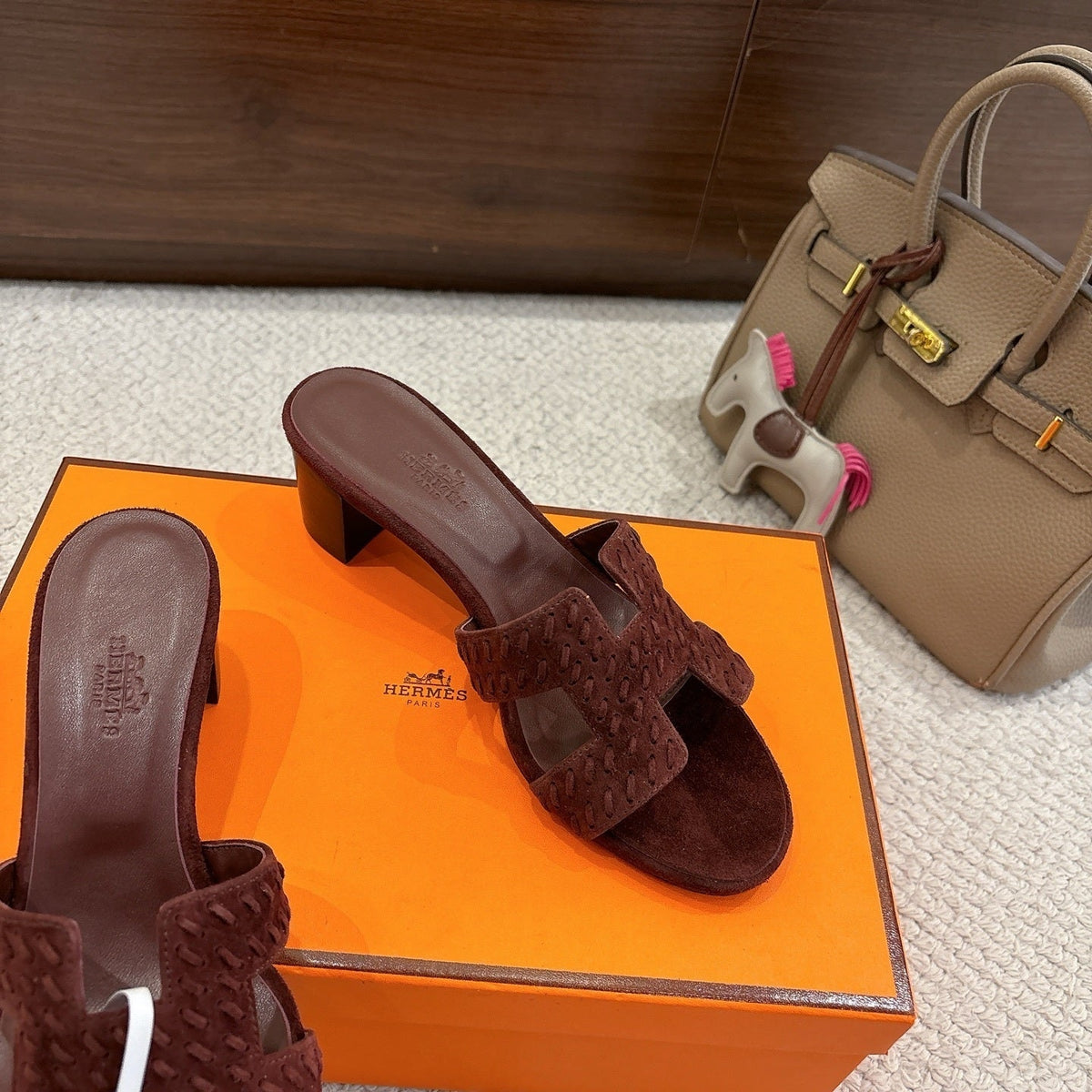 BURGUNDY SUEDE HEELED SLIDE SANDALS