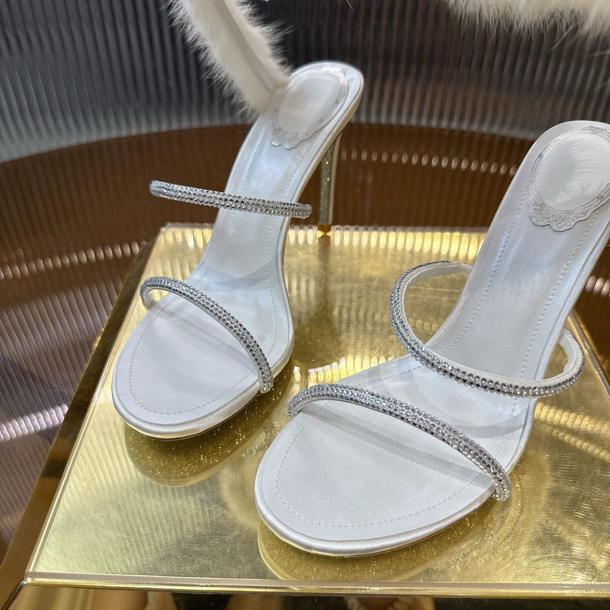 IVORY FUR SPIRAL HEELS