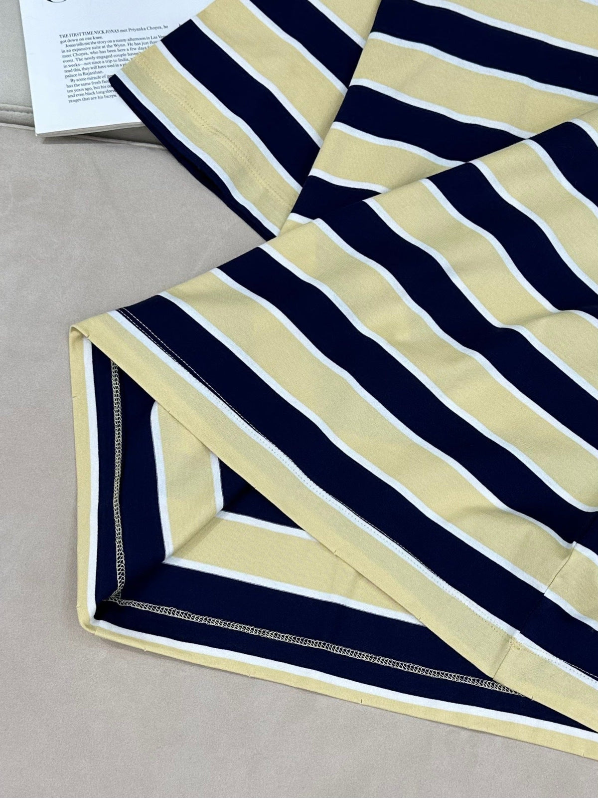 STRIPED POCKET T-SHIRT