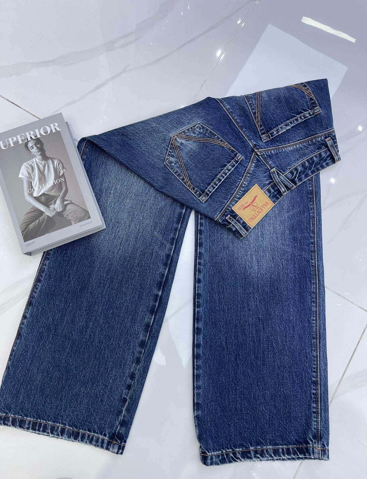 WIDE LEG VINTAGE WASH DENIM JEANS