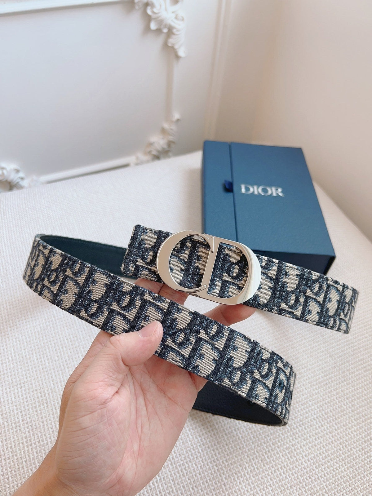 SIGNATURE CANVAS BELT – SILVER BUCKLE EDITION