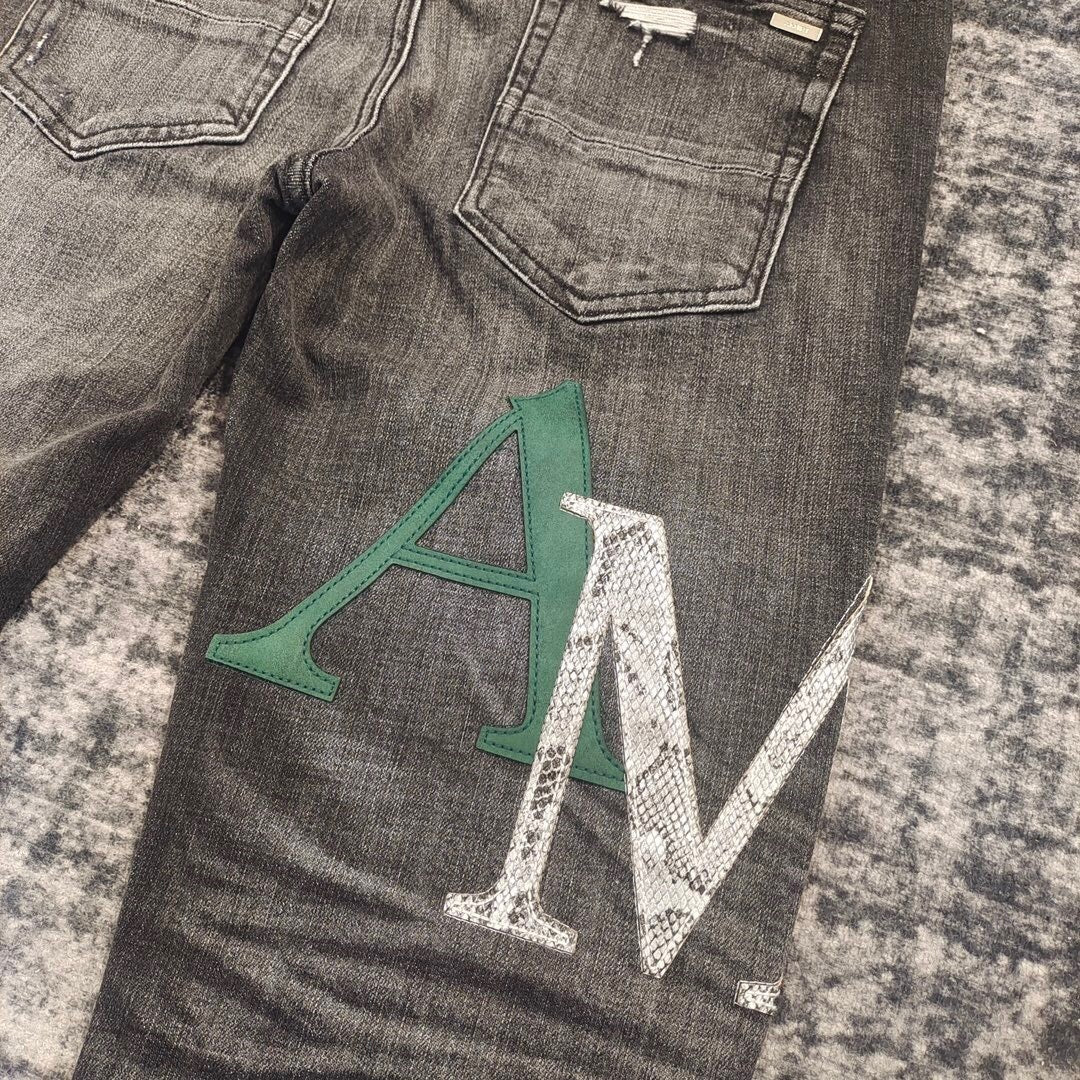 HEAVY DISTRESSED PATCHWORK SKINNY JEANS