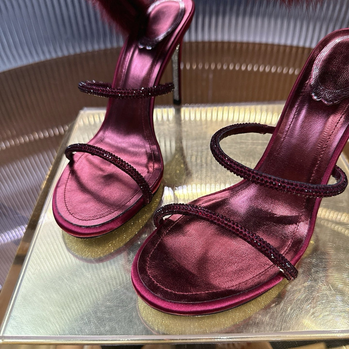 BURGUNDY FUR SPIRAL STILETTO HEELS