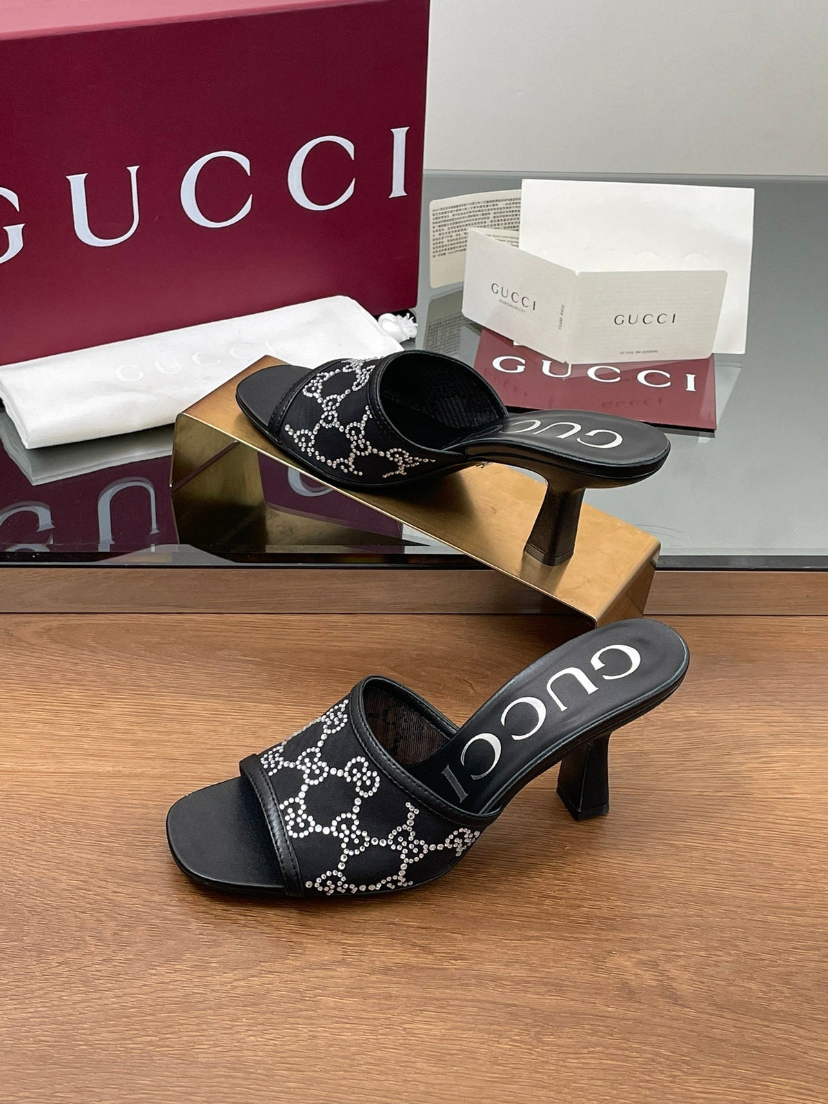 BLACK CRYSTAL PATTERN HEEL SLIDES