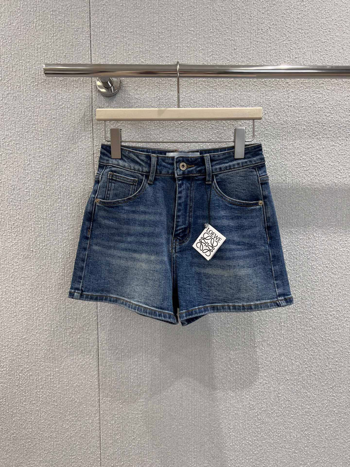 BLUE DENIM HIGH-WAIST SHORTS
