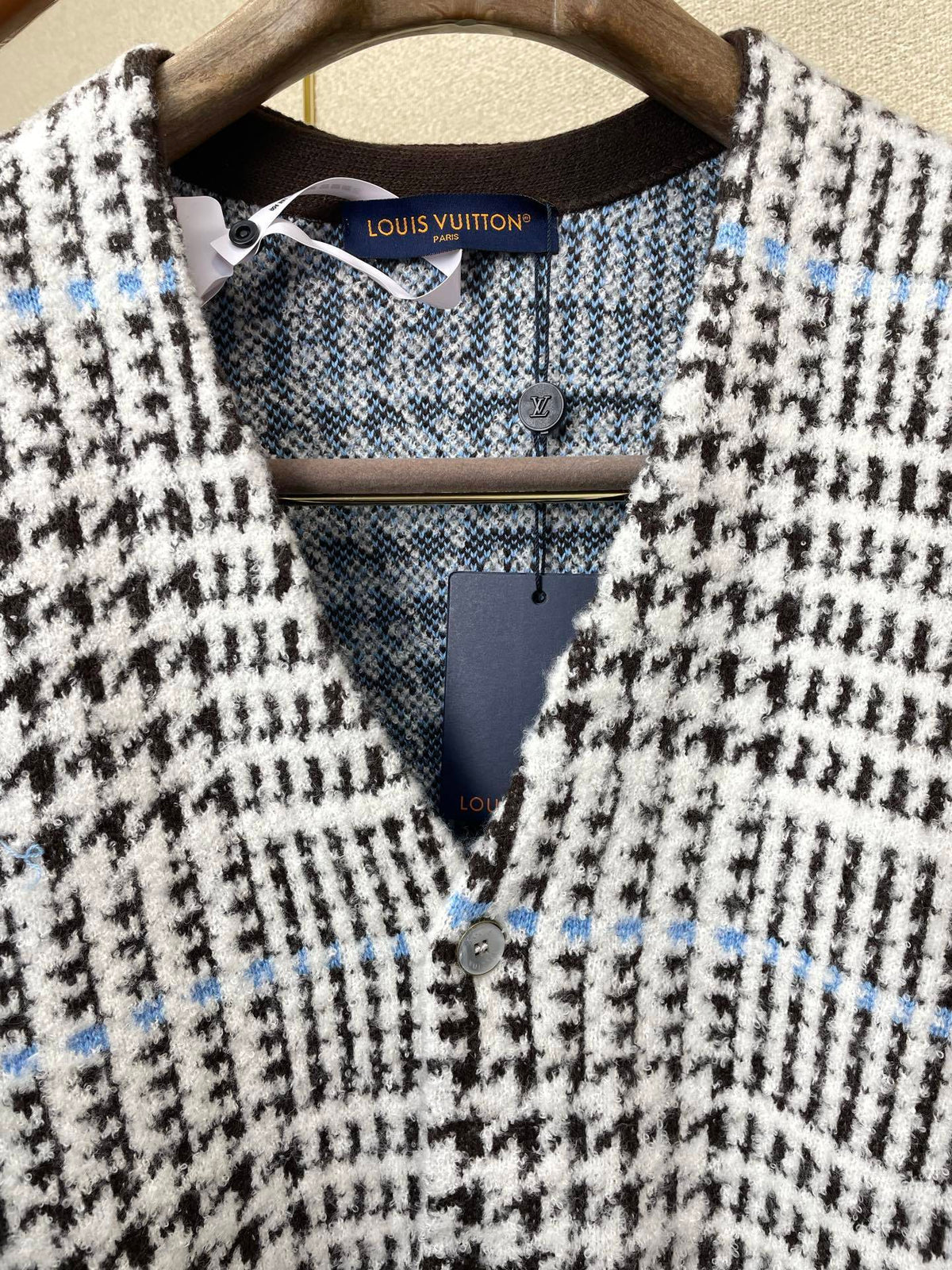 TEXTURED CHECK KNIT BUTTON CARDIGAN