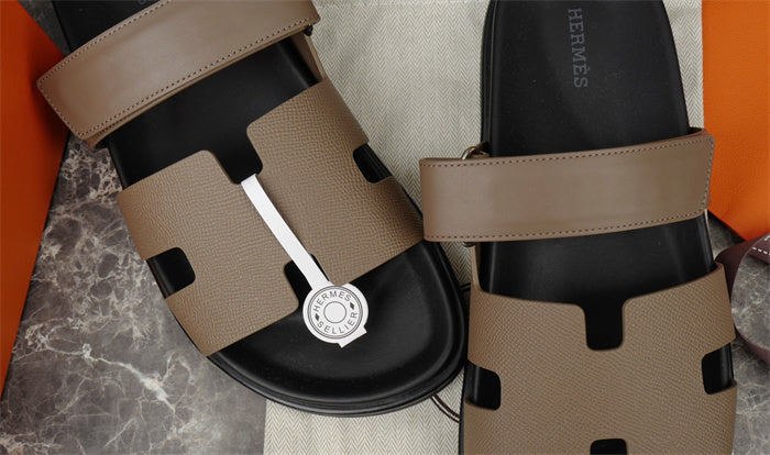 TWO-TONE H-STRAP LEATHER SLIDE SANDALS