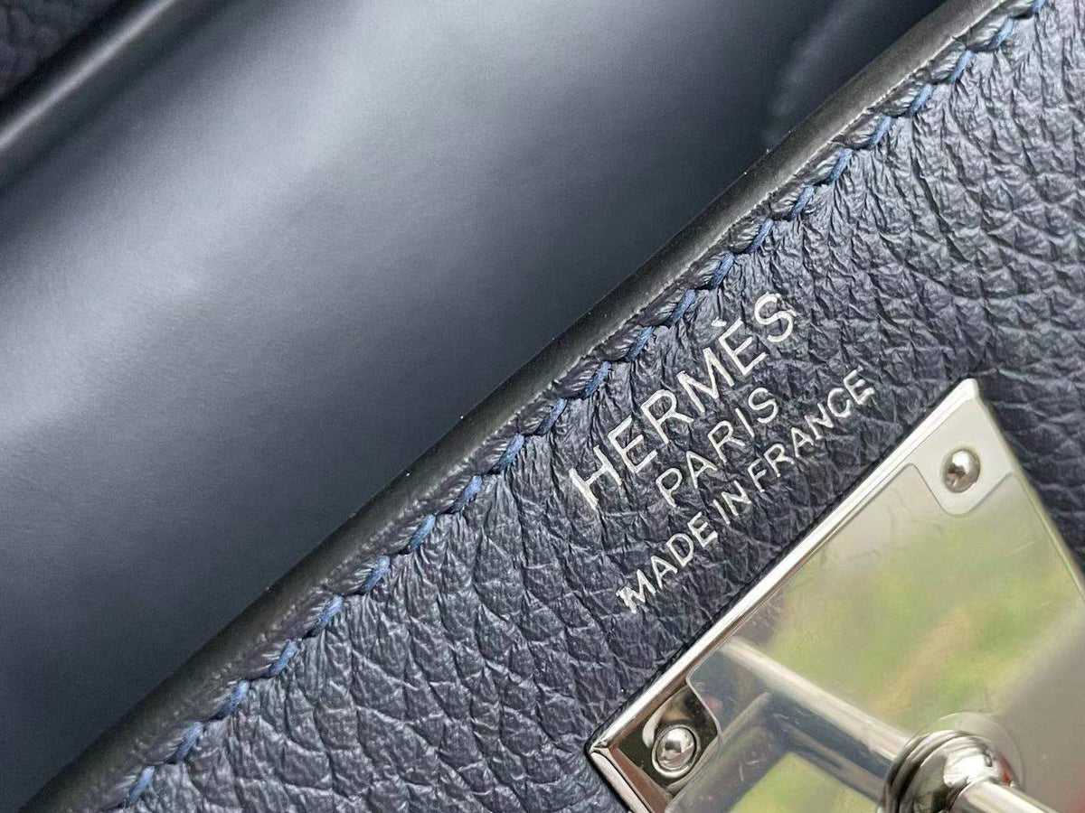 NAVY KELLY CROSSBODY