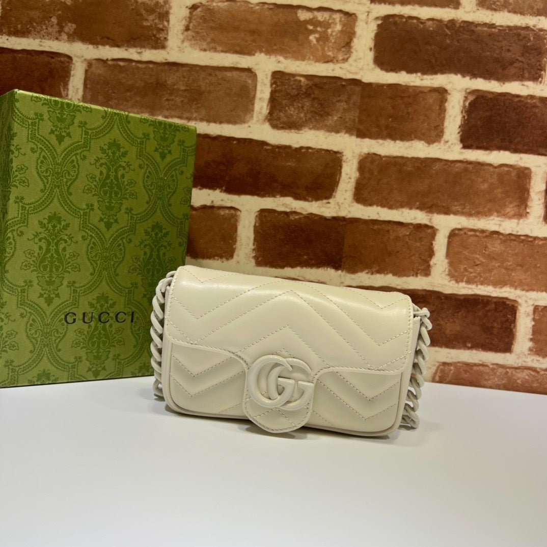QUILTED MINI CHAIN SHOULDER BAG