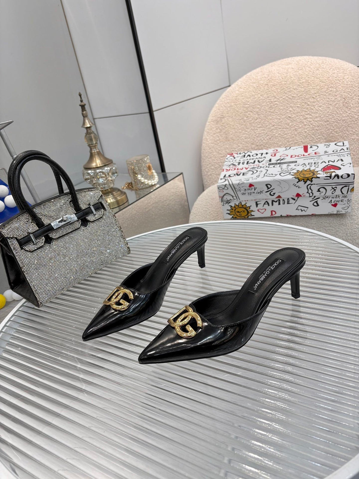 LOGO POINTED TOE MULES – CLASSIC BLACK