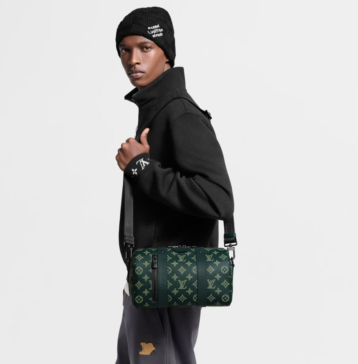 SPORTY BARREL CROSSBODY BAG